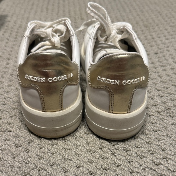 Golden Goose White Leather Low-Top Sneakers with Star Detail - Picture 5 of 5